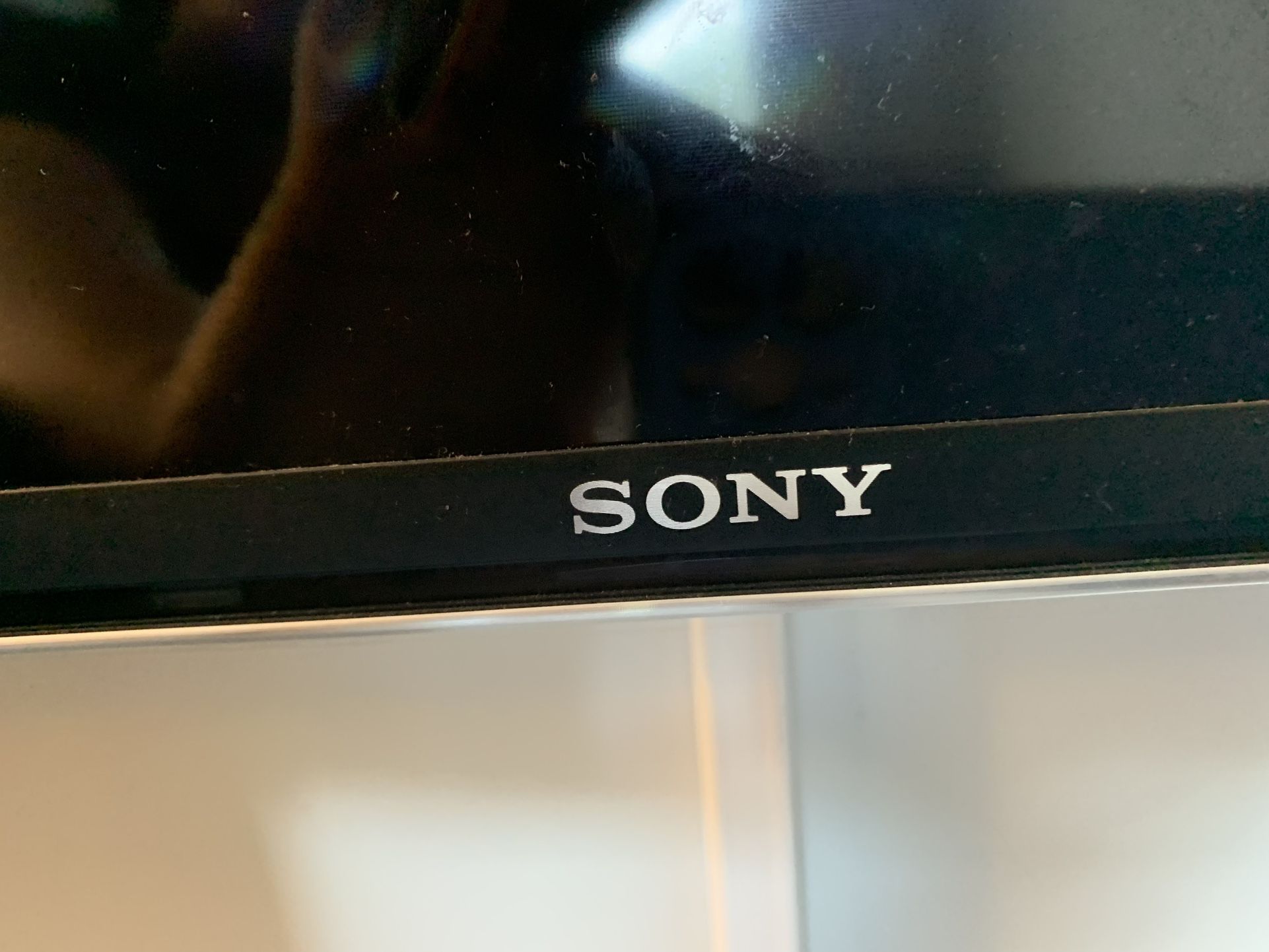 75’ Sony Television