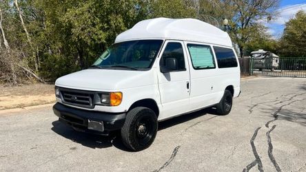 2007 Ford E150 Super Duty Cargo