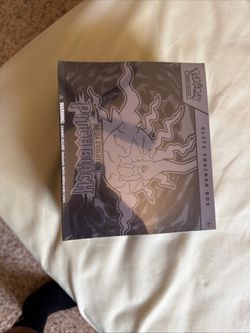 Pokémon TCG Mega Evolution Pitch Black Elite Trainer Box