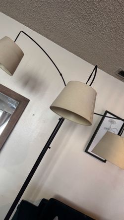 3 Lamp Stand