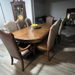 Dinning room Table