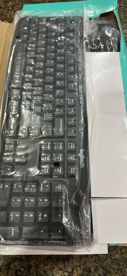 logitech mouse and keyboard set brand new 