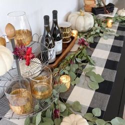 Saro Lifestyle Brand New Table Linens