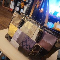 Coach Purse In Very Good Condition 