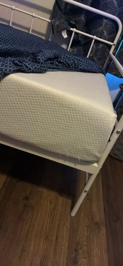 Twin/full bed frame and mattress
