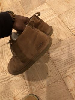 sz 10 men uggs