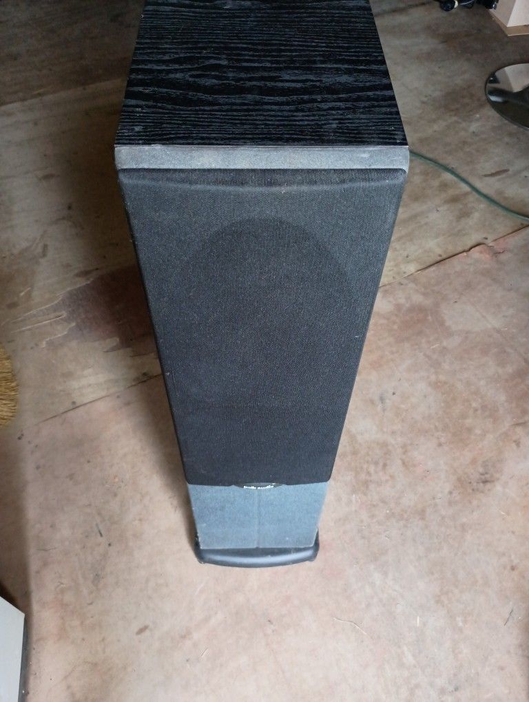 1 Polk Tower Speaker
