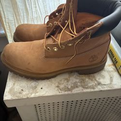 Sz 10 Timberland Boots Butters