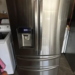 LG Fridge 4 Doors Ice Maker And Water Dispenser Everything Working Perfect Condition 👌 