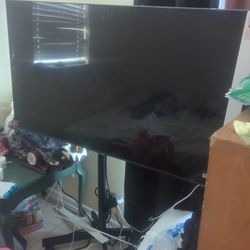 Must Go! Cash Only Sale! 55 Inch Samsung Crystal TV, Asking $200 Open To Offers