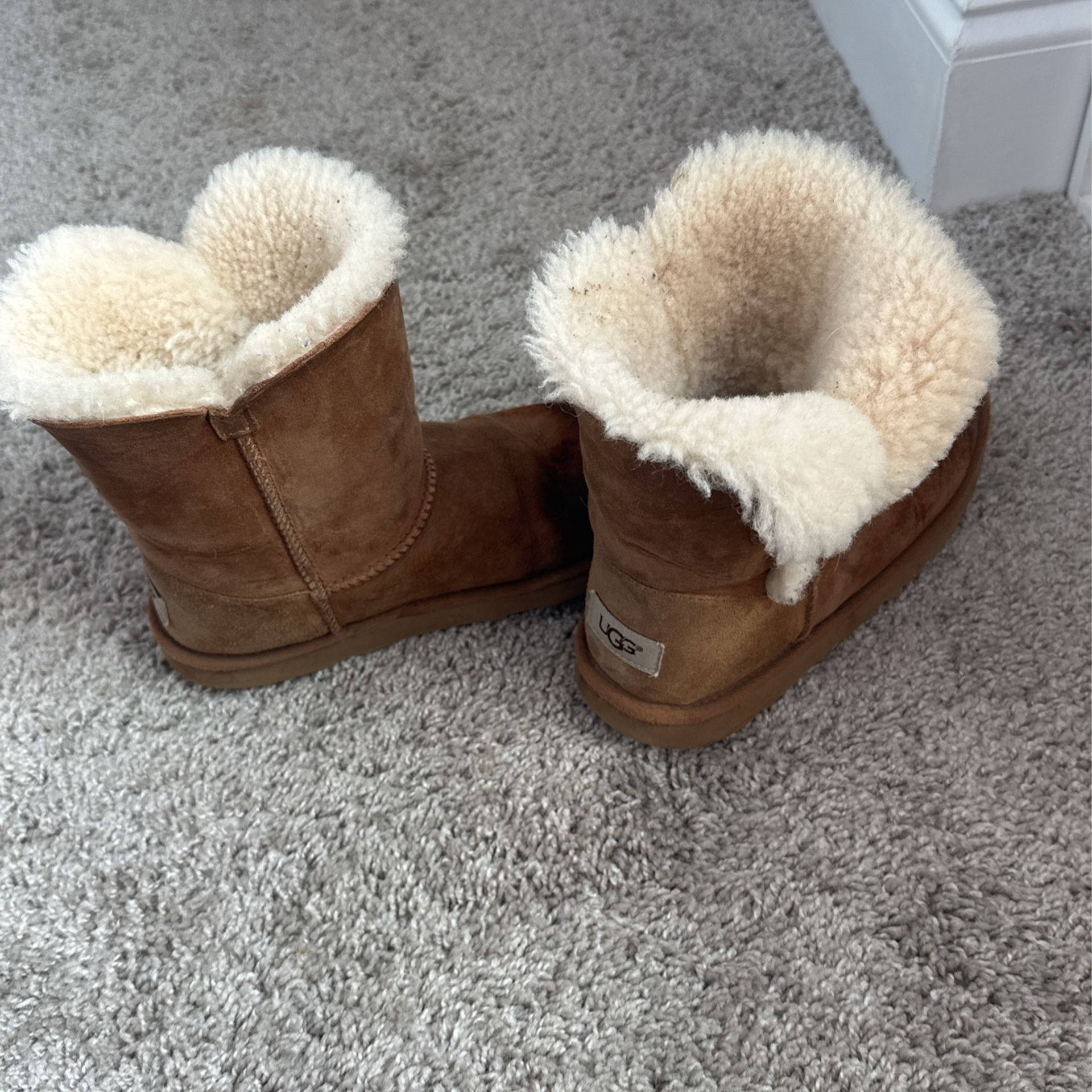 Ugg Bailey Button ll