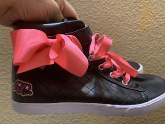 JoJo 🎀 size 4