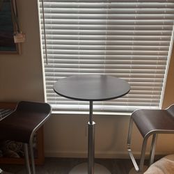 High top Table With Bar Stools
