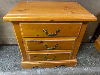 WILD ROSE Wooden 3 Drawer Nightstand