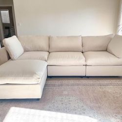 ***NEW*** CLOUD ☁️ CLOUD💨💨💨💨 Sectionals Available With Delivery 🚚 