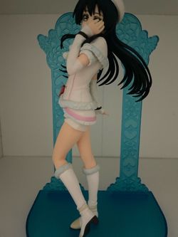 Live life figure