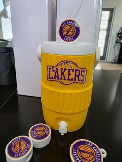 Lakers can coozie