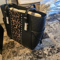 Michael Kors Voyager