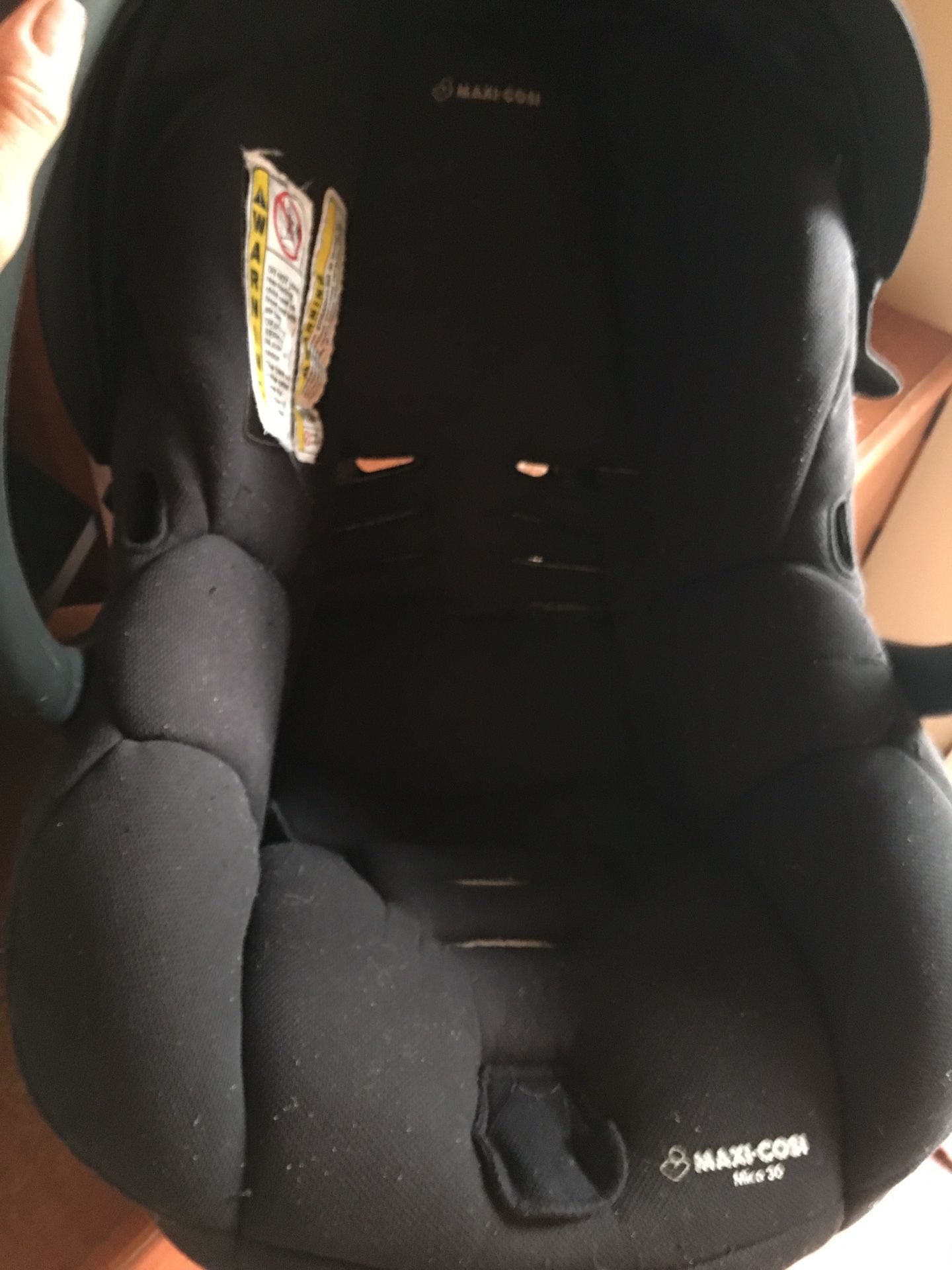 Baby car seat Maxi Cosí with base
