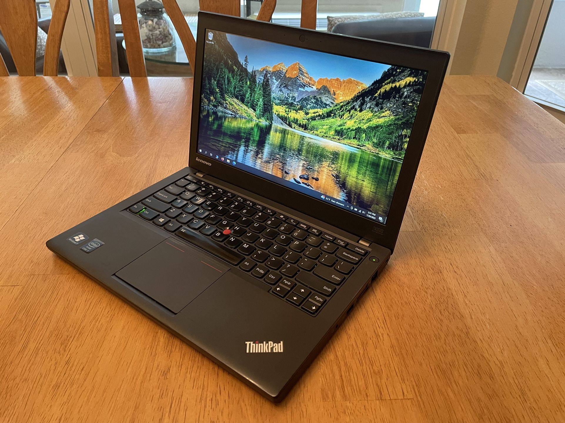 Lenovo X240 Laptop (12.5” Screen)