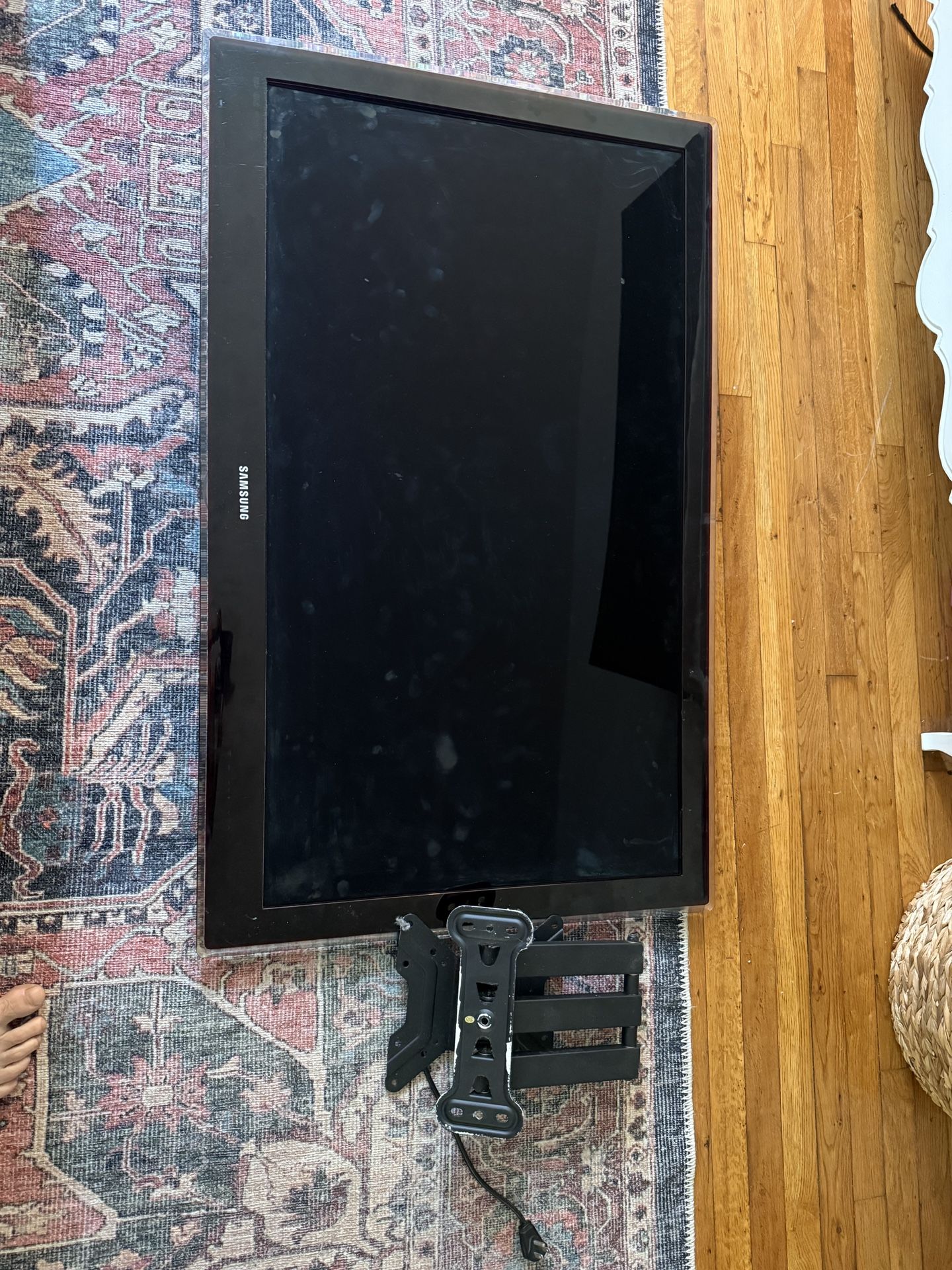 40 Inch Samsung Tv Used With Wall Mount
