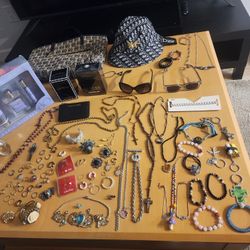 Fashion Jewelry And Purfume 