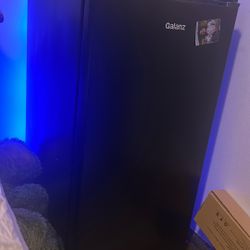 Black Mini Fridge 