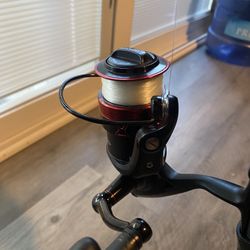 Penn Fierce 4 3000 Combo (red) (Rod sock included)