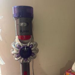 Really Really Nice Dyson Wireless Vacuum 