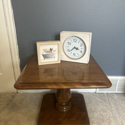 ETHAN ALLEN Heirloom Nutmeg Maple Colonial Early American 20" Square Accent Side Table