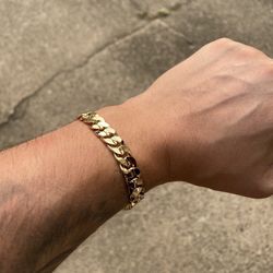 Gold Bracelet Cuban Link 9in 10mm