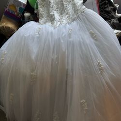 Wedding dress