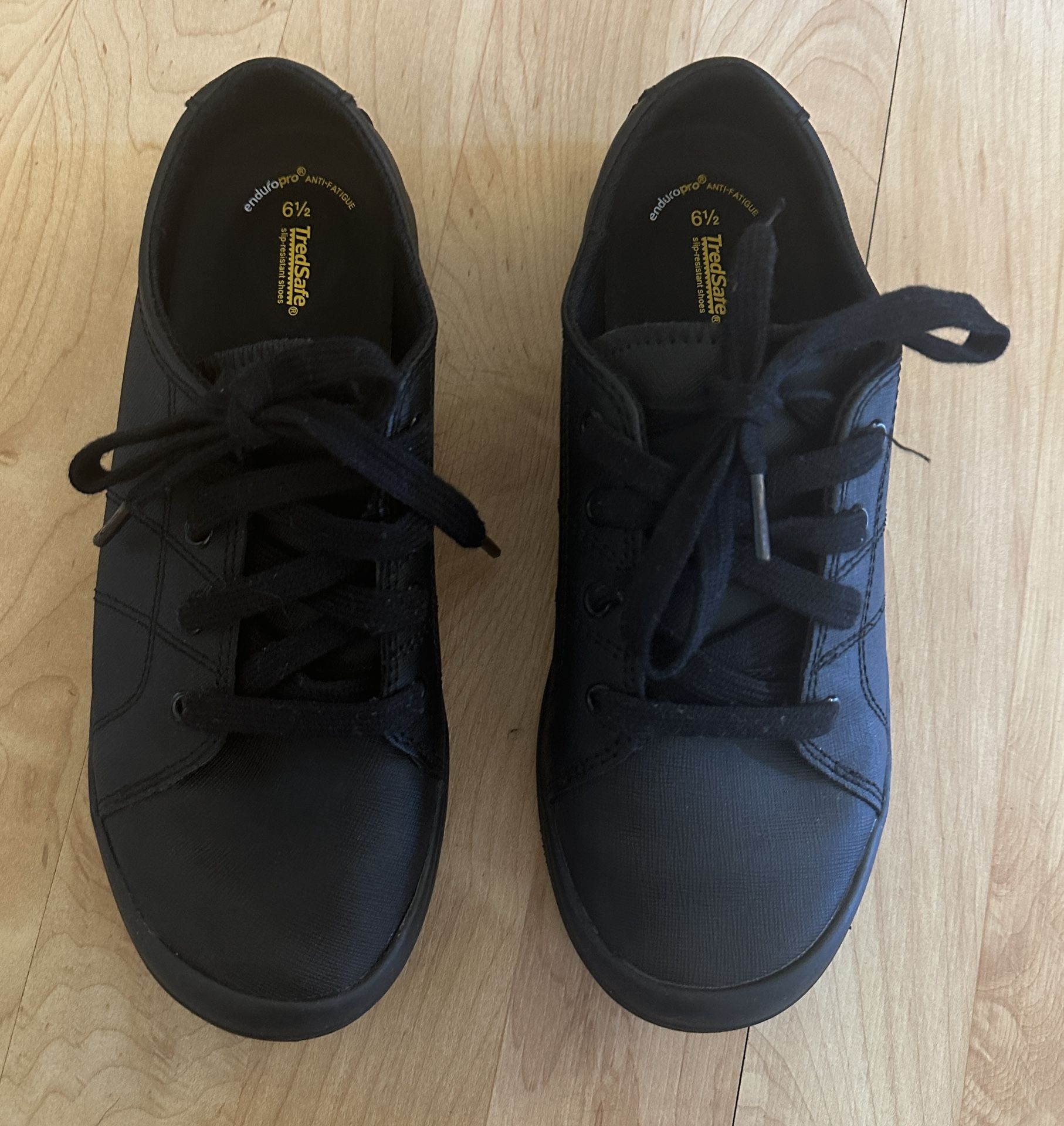 Black Leather Flat Tennis Shoes - Size 6.5