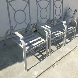 Free Chairs