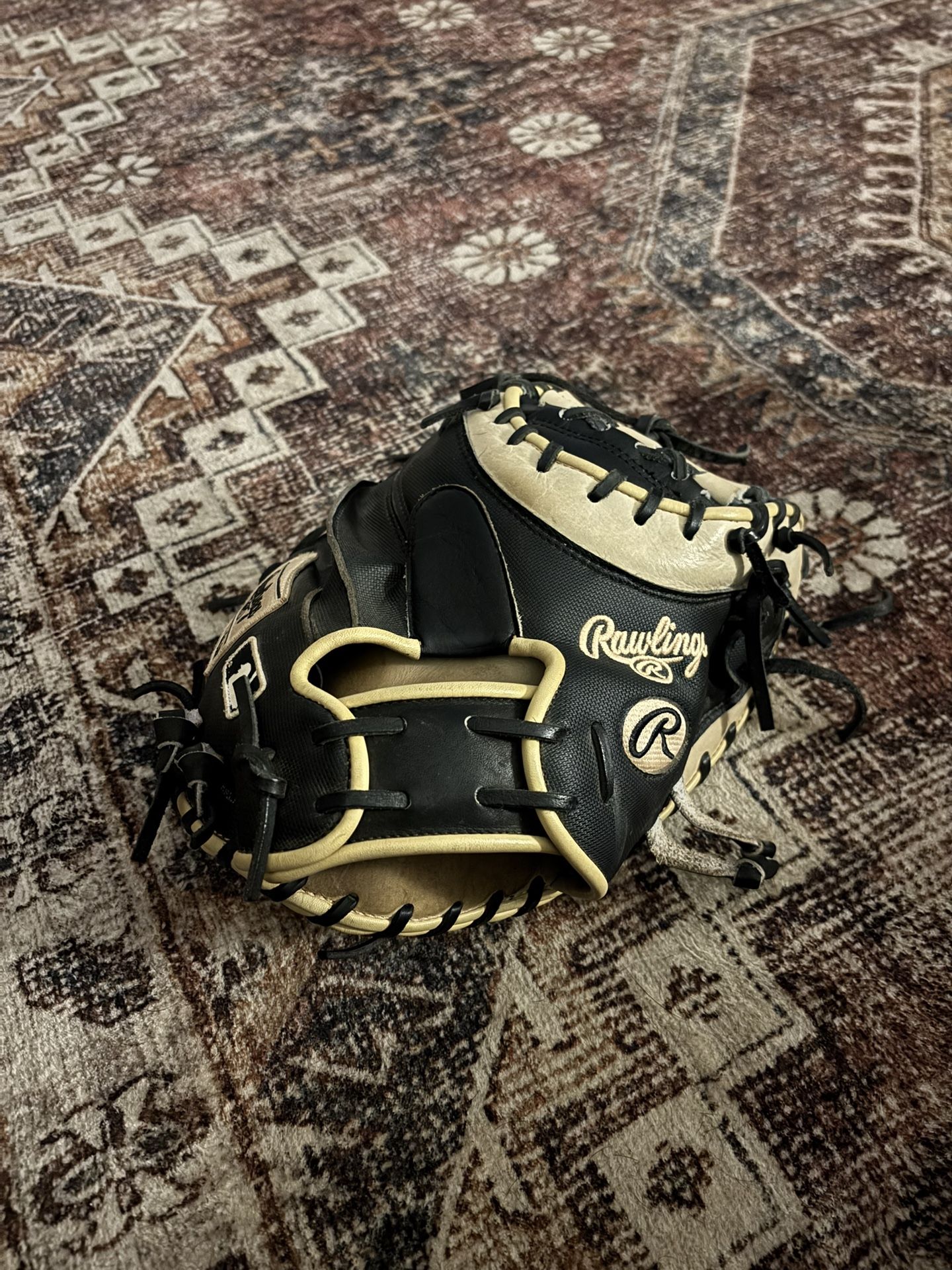 34” Rawlings Heart Of The Hide Mitt