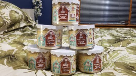 Bath & Body Works Hot Cocoa & Creme 'Ski Lodge' Collector Candle (Multi-item Discount)