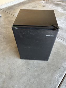 Black & Decker Mini Fridge 2.5 cu ft