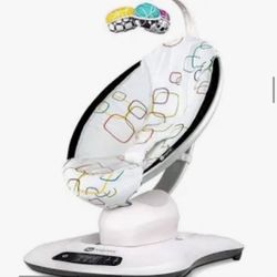 4 Moms Swing 2 Of Them