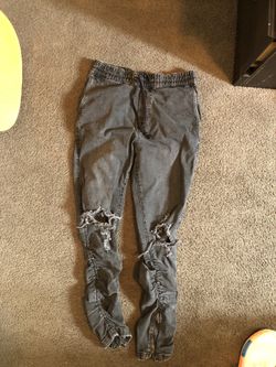 Black elastic jeans