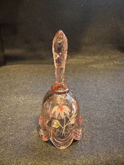 Fenton Pink Sm Bell With Bows