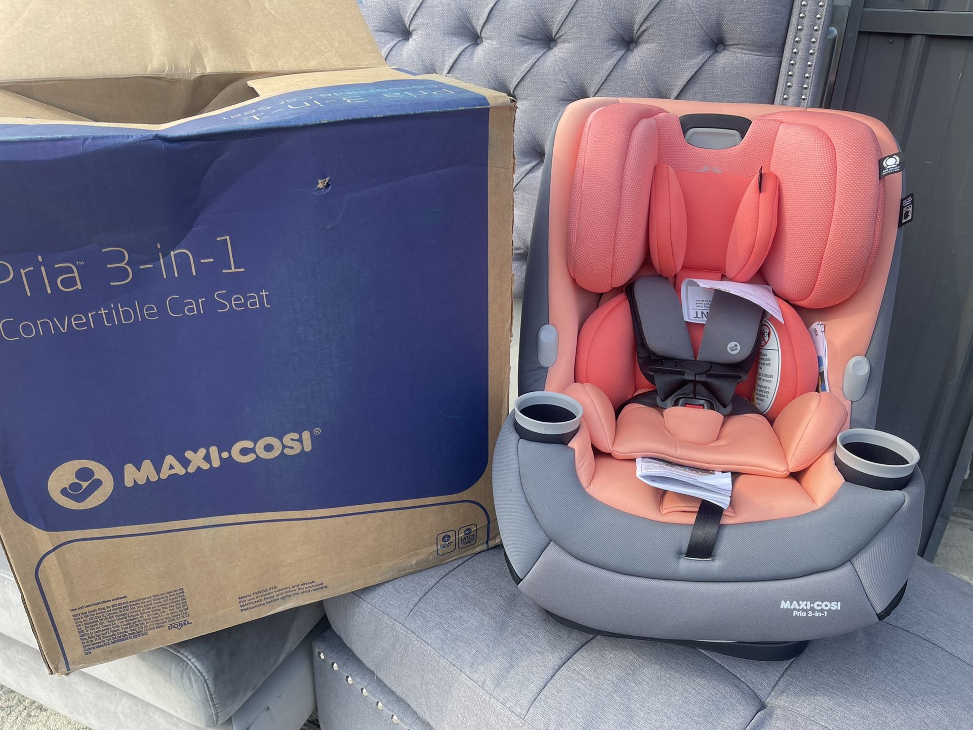 New MaxiCosi Pria Convertible Car Seat 