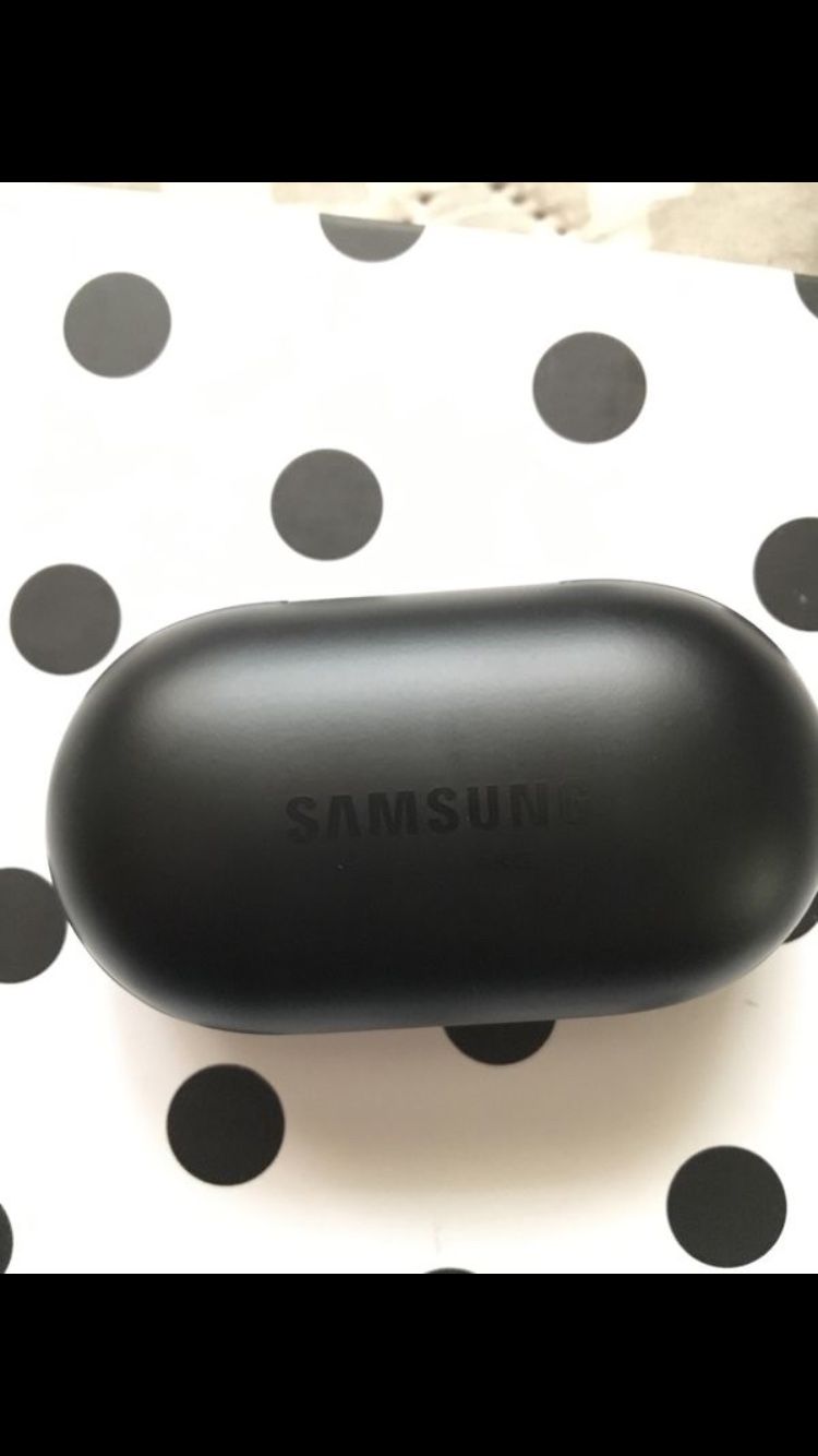 Samsung sound by AKG Galaxy Buds True Wireless Earbud Headphones - Black “brand new”