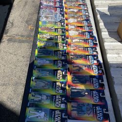 32 Sealed Star Wars Figures From The 90’s