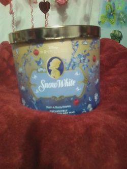 SNOW WHITE CADLE