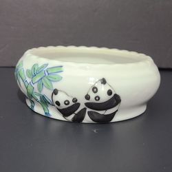 Pandas Round  Ceramic  Bowl with  Bamboo and 2 Pandas 