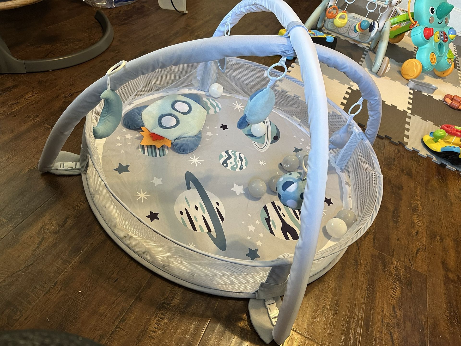 6-in-1 XL Play Mat & Play Gym