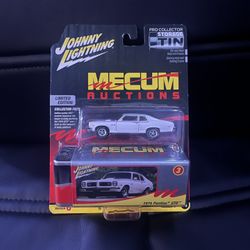Jonny Lightning Toy Car   OBO