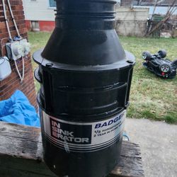 Insinkerator Badger 5 1/2 HP Garbage Disposal