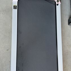 Sleek SUPERUN V-767 walking pad