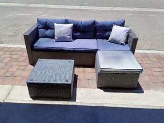 💥 Super Comfy Outdoor Patio Sectional + Coffee Table 💥